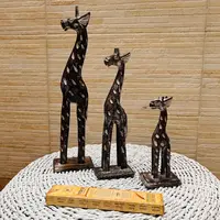 Familia Jirafas X 3 Importadas Madera Pintada 40-30-20 Cm Marrón