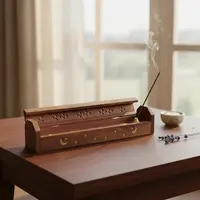 Portasahumerios De Madera Hechos En India Y Guardasahumerios Marrón