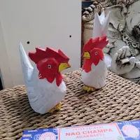 Pareja Gallo Y Gallina Tallado Y Pintado Artesanal Indonesia Marrón
