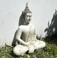 Estatua Buda Loto Resina Apto Exterior Ideal Jardín Blanco