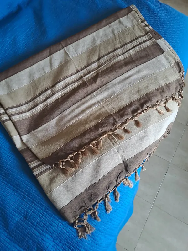 Foto de un comprador: Manta Rustica Hilado Fino Cobertor Importado Hindu 1 1/2 Pl