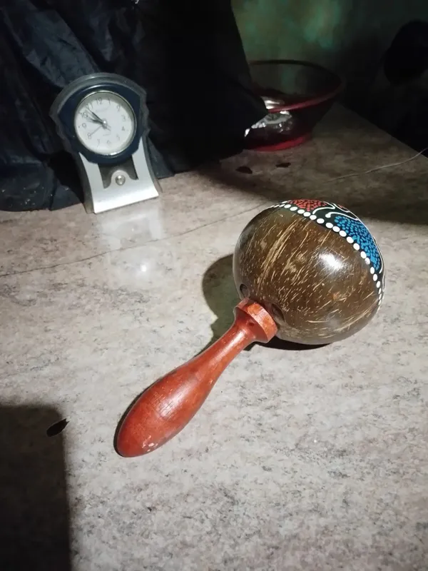 Foto de un comprador: Maraca Artesanal Importada Oriente Pintada Puntillismo 22 Cm