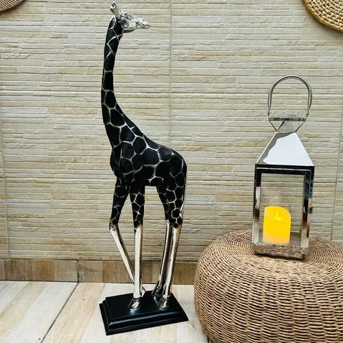 Jirafa 90 Cm Aluminio Estatua Decorativa Importada De India Plateado Y Negro