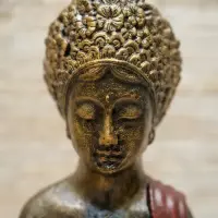 Escultura Mujer Balinesa De Fibrocemento 65 Cm Indonesia Zen Dorado