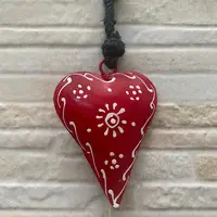 Movil Corazones Tira Metal Pintado Deco De India Artesanal Rojo