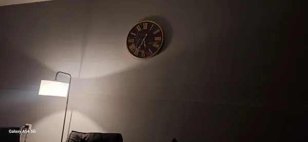 Foto de un comprador: Reloj Importado Gigante De Pared Imponente Deco Pushkar Dorado Oscuro Negro