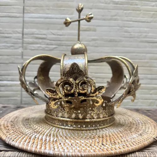 Corona Rey Reina Decorativa Metal Importada Adorno 25 Cm Dorado Oscuro