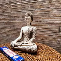 Estatuilla Buda Loto Resina Apto Exterior Ideal Deco Jardin Blanco