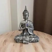 Imagen Estatuilla Buda Resina Manto Con Fantasia Importado