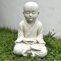 Estatua Monje Meditando Resina Apto Exterior Ideal Jardín Blanco