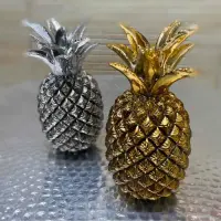 Juego X 2 Piñas O Ananas Decorativas Importadas Ortiene 20cm Plateado Y Dorado