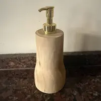 Dispenser Artesanal Baño Madera De Indonesia Pushkar Tienda