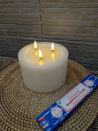 Velon Vela Led 10x15 Cm A Pila Pushkar Tienda 3 Llamas Movim Crema Vela Led