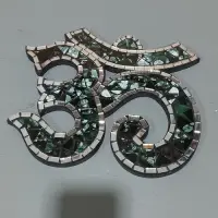 Cuadro Decorativo Om Venecitas Importado Indonesia Artesanal Verde Oscuro