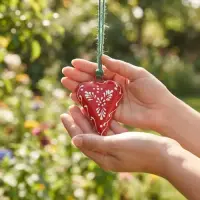 Movil Corazones Tira Metal Pintado Deco De India Artesanal Naranja