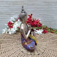 Imagen Estatuilla Buda Resina Manto Con Fantasia Importado