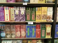 Sahumerios Hem Importados De India Promoción Por 12 Cajitas Varios