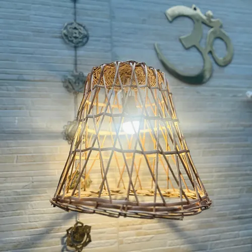 Lampara Campana Artesanal Techo En Mimbre Import Indonesia Marrón
