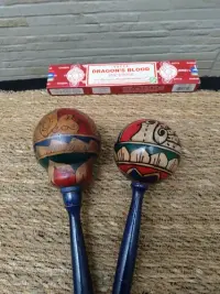 Maraca Artesanal Importada Oriente Pintada Indonesia Pushkar