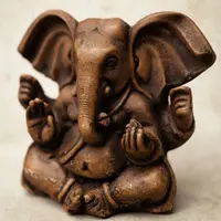 Imagen Estatuilla Ganesha En Resina Simil Madera Apto Exter Marrón Claro