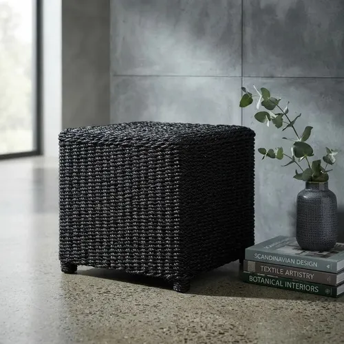 Puf Cuadrado Pintado De Fibra Natural Estilo Nórdico C Patas Negro