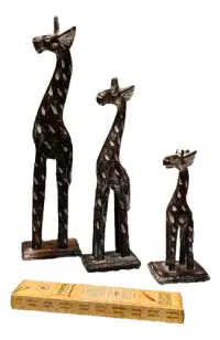 Familia Jirafas X 3 Importadas Madera Pintada 40-30-20 Cm Marrón