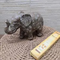 Elefante En Resina Importado Oriente Pintado Con Impresiones Marrón Claro