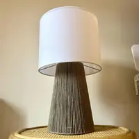 Velador Artesanal Hongo Algodón Indonesia Import Iluminación Beige Blanco
