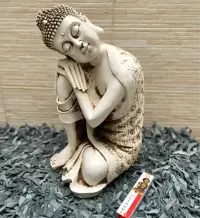Estatua Buda Soñador 65 Cm Resina Apto Exterior Ideal Jardin Blanco
