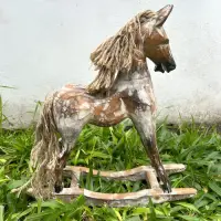 Caballo Artesanal Mecedor Importado Madera Oriente Indonesia Marrón Claro