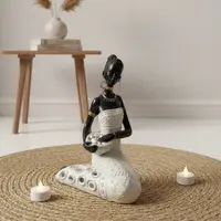 Estatuilla Africana En Resina 25 Cm Importada De Oriente Blanco