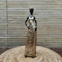 Imagen Africana Estatuilla Importada Oriente Con Fantasías Marrón Oscuro