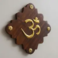 Cuadro Decorativo Om Madera Teka Y Bronce Importado 18cm Marrón