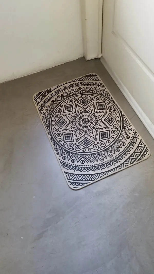 Foto de un comprador: Felpudo Tapete Alfombra Puertas Importado India 60 X 40 Cm  60 Cm 40 Cm Modelo 1