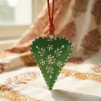 Movil Corazones Tira Metal Pintado Deco De India Artesanal Verde