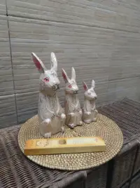 Juego X3 Conejos Tallados Madera Teka Oriente Importados Beige