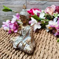 Estatua Buda Original Pushkar 13 Cm Resina Religión Dorado Oscuro